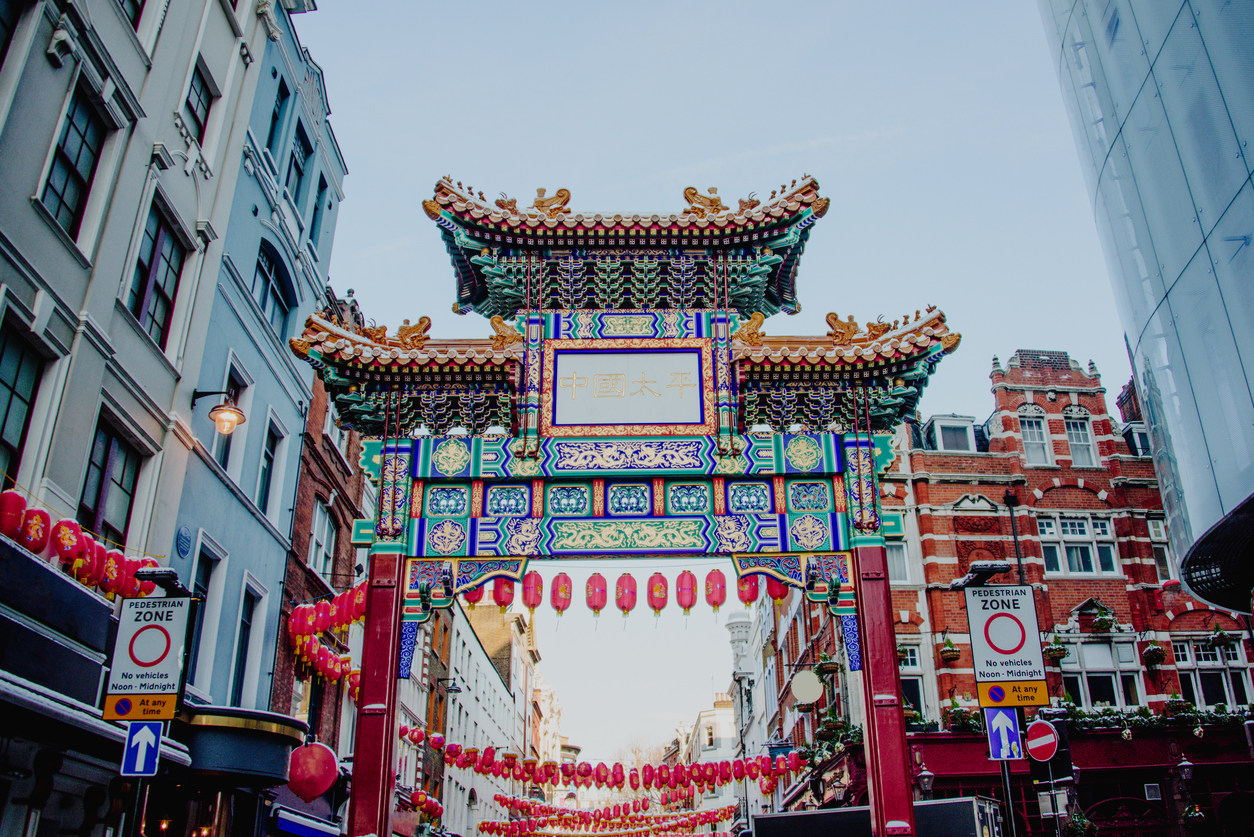 visit chinatown london